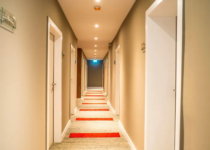 Maingau Hotel 3*