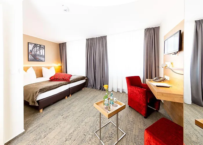 Otel Maingau 3*