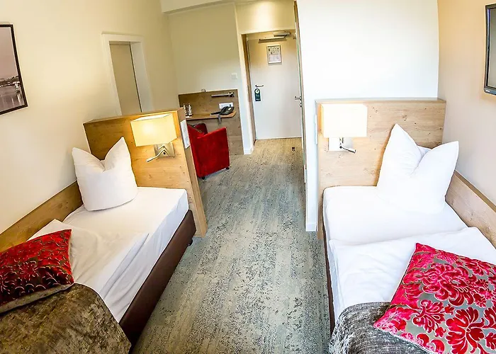 Hotel Maingau 3*